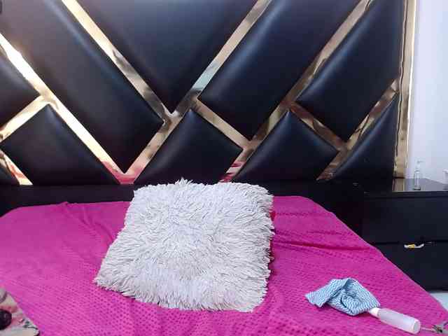 AprilyCrystal webcam