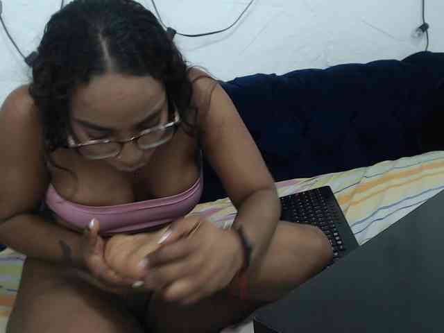 AprilyCrystal