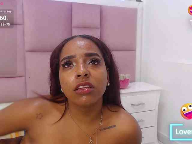 AprilyCrystal webcam