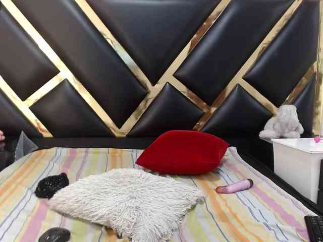 AprilyCrystal webcam