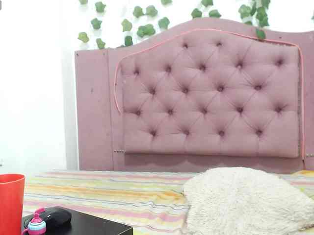 AprilyCrystal AprilyCrystal