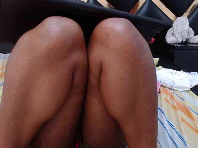 AprilyCrystal webcam