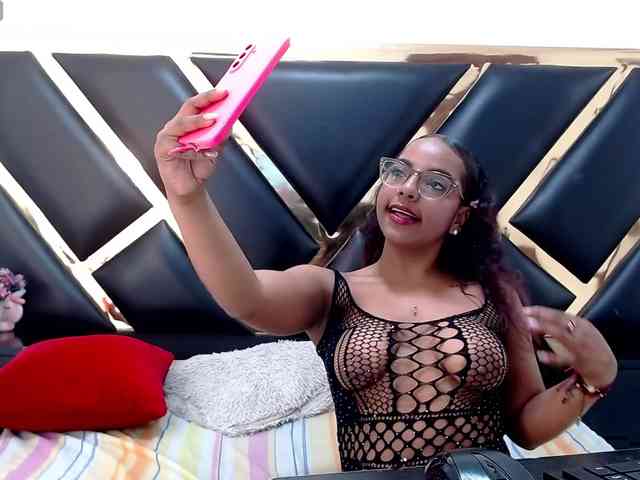AprilyCrystal webcam