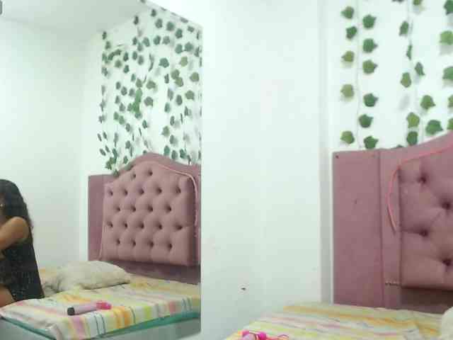 AprilyCrystal webcam
