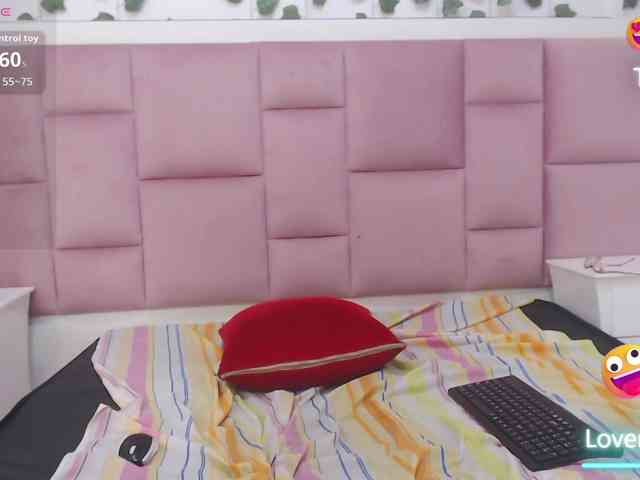 AprilyCrystal webcam