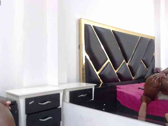 AprilyCrystal webcam