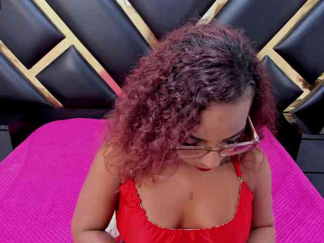 AprilyCrystal webcam