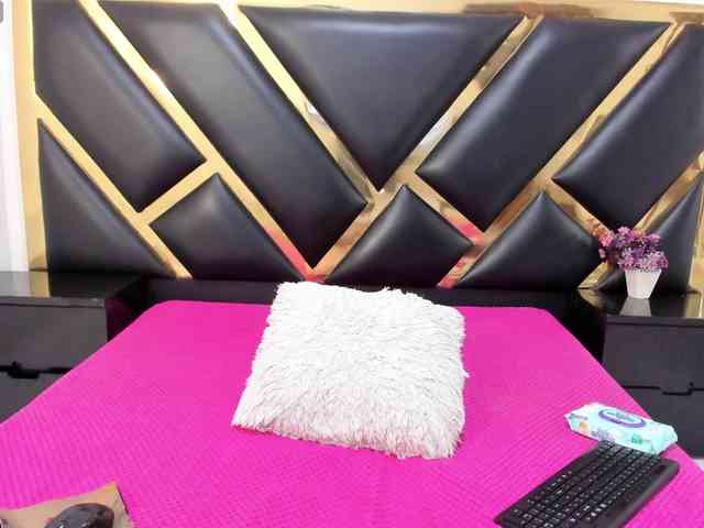 AprilyCrystal webcam