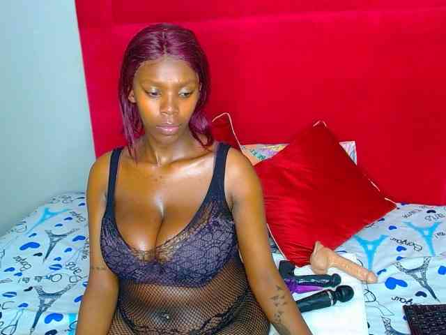 MICHELLENEW24 webcam
