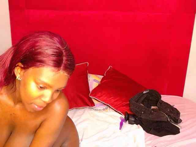 MICHELLENEW24 webcam