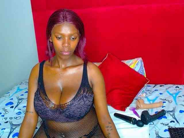 MICHELLENEW24 webcam