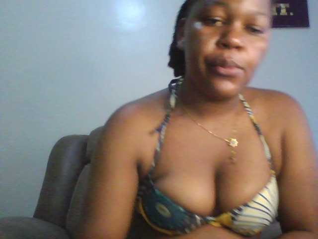 mysticmoments live cam on BongaCams