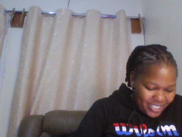 mysticmoments live cam on BongaCams