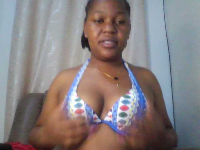 mysticmoments live cam on BongaCams