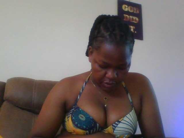 mysticmoments live cam on BongaCams