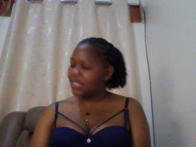 mysticmoments webcam bongacams model stream image