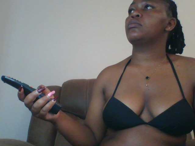 mysticmoments live cam on BongaCams