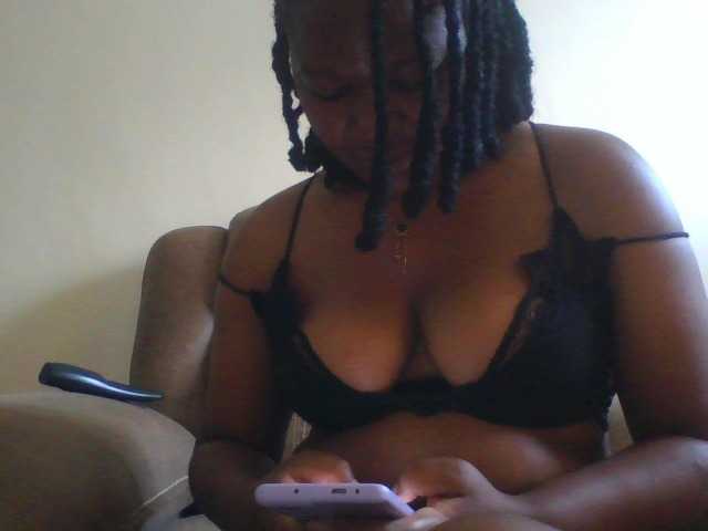 mysticmoments live webcam show