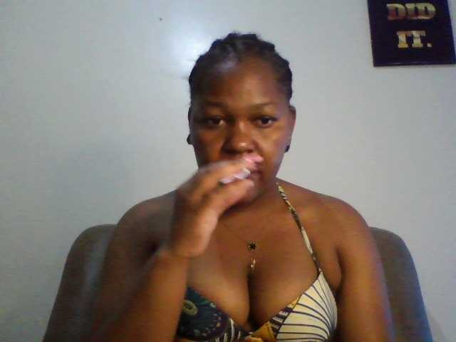 mysticmoments live cam on BongaCams