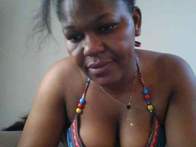 mysticmoments Live Webcam on BongaCams