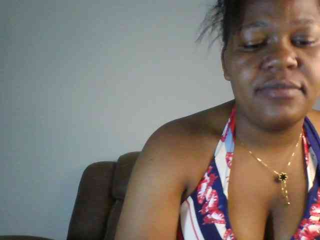 mysticmoments Live Webcam on BongaCams