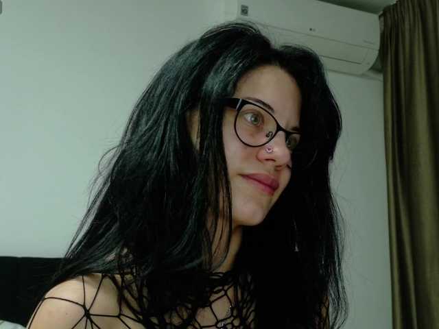 RubyVibbe live cam on BongaCams
