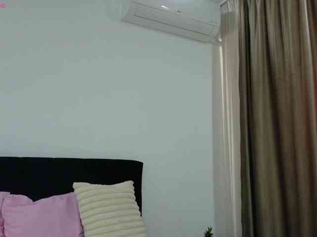 RubyVibbe webcam