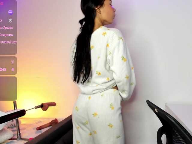 Kaylanee live cam on BongaCams