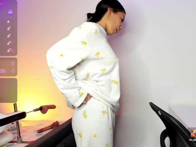 Kaylanee live cam on BongaCams