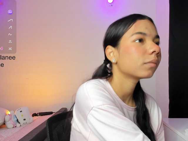 Kaylanee live cam on BongaCams