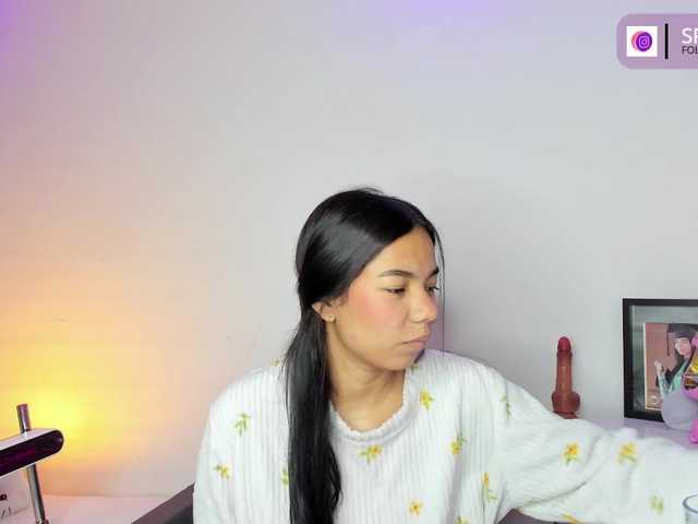 Kaylanee live cam on BongaCams