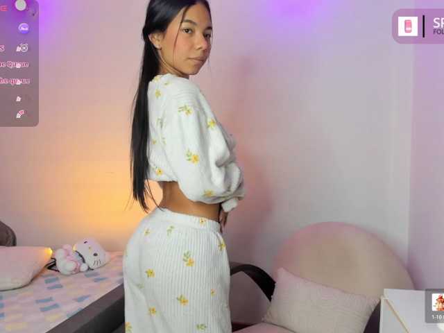 Kaylanee live cam on BongaCams