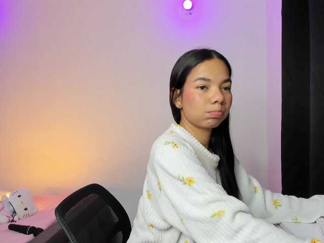 Kaylanee live cam preview