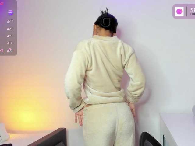 Kaylanee live cam on BongaCams