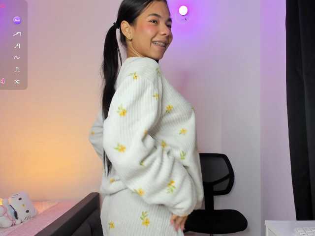 Kaylanee live cam on BongaCams