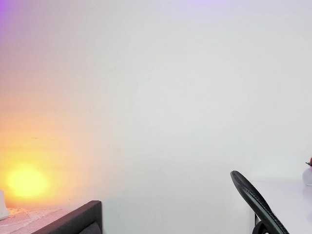 Kaylanee live cam on BongaCams