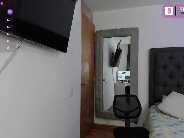 Kaylanee live cam on BongaCams