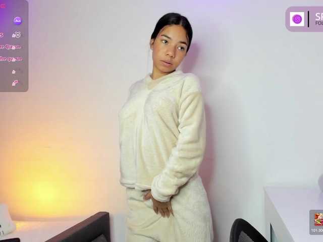 Kaylanee live cam on BongaCams