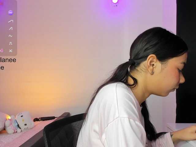 Kaylanee live cam on BongaCams
