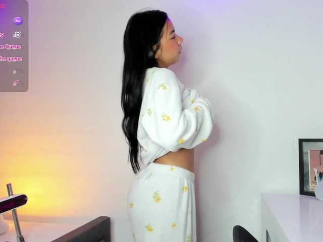 Kaylanee live cam on BongaCams