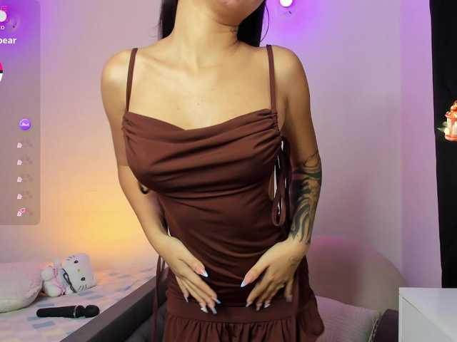 Kaylanee live cam on BongaCams