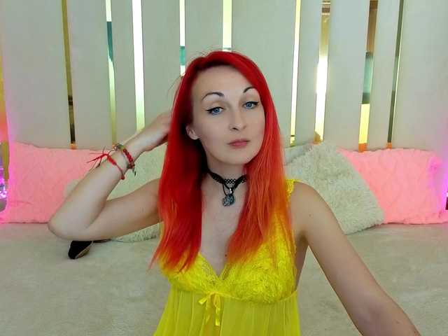 BrandyBloom live webcam show