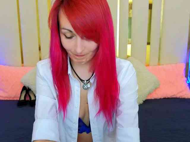 BrandyBloom webcam