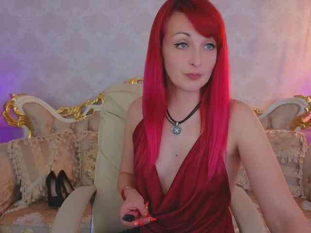 BrandyBloom webcam
