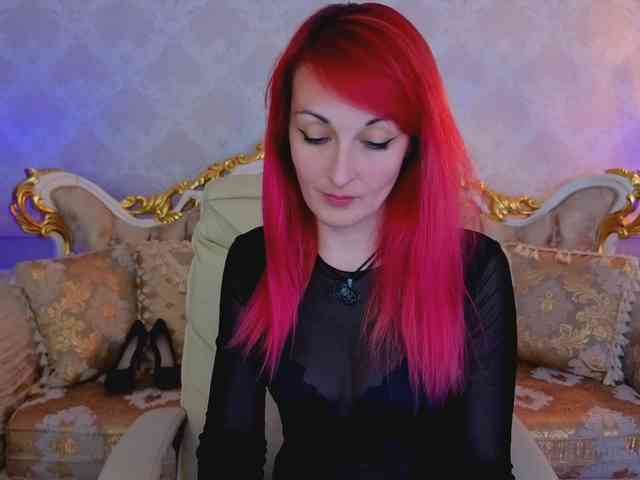 BrandyBloom webcam