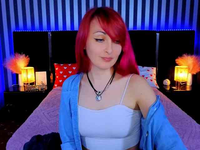 BrandyBloom webcam