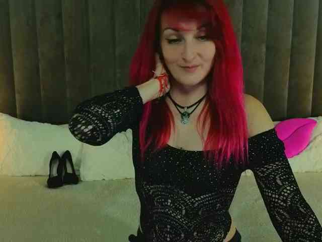 BrandyBloom webcam