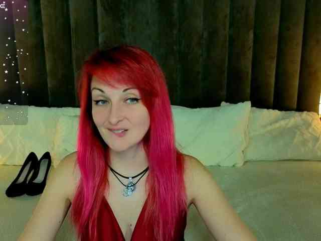 BrandyBloom webcam