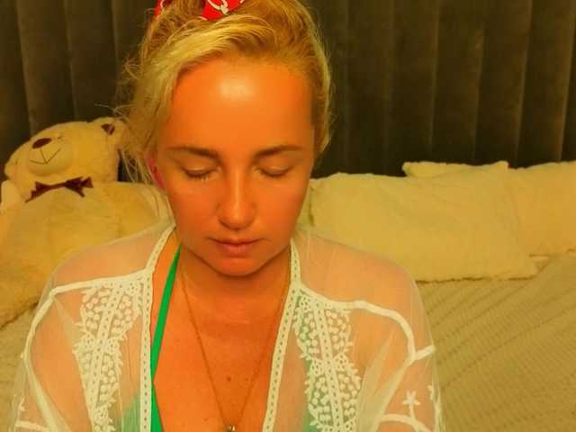 AlaskaSia live cam on BongaCams