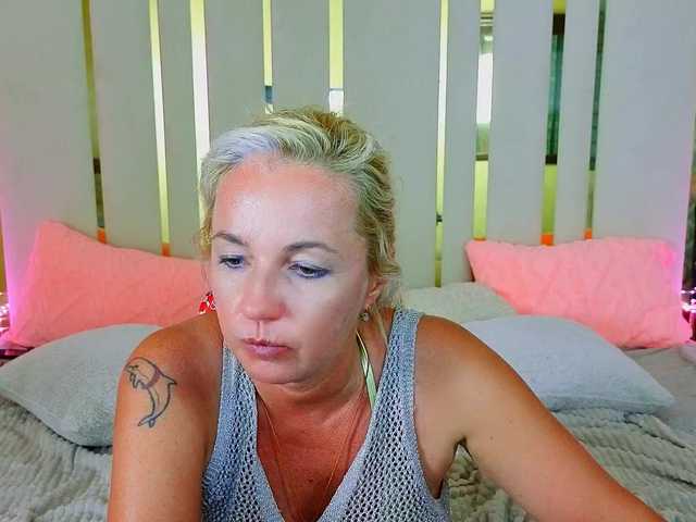 AlaskaSia live cam on BongaCams